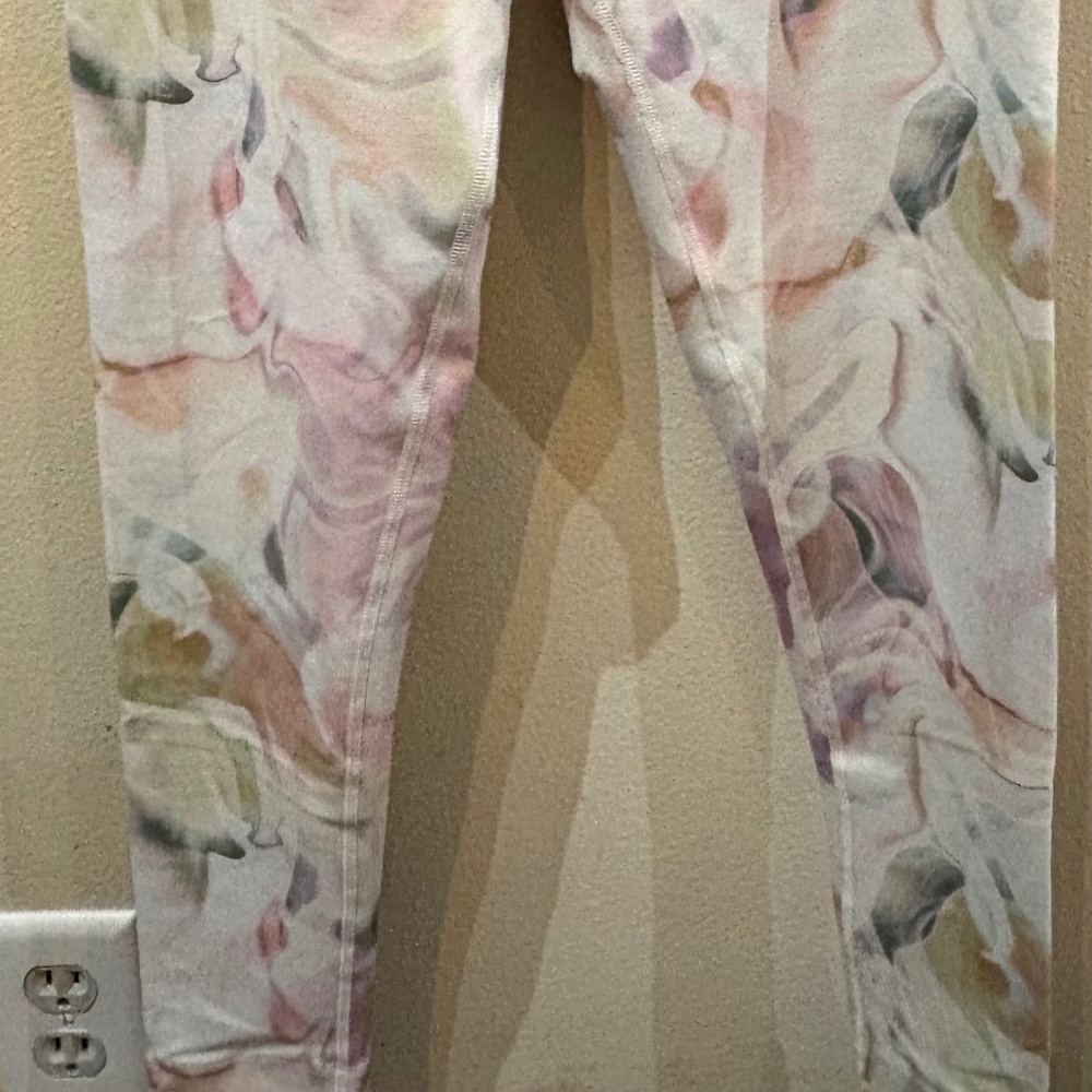 Beyond Yoga Leggings - Picture 2 of 6